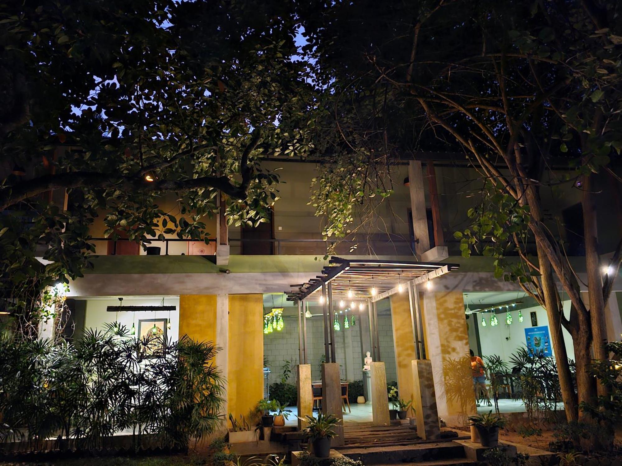 Royal Tusker Hotel Udawalawe Exterior photo